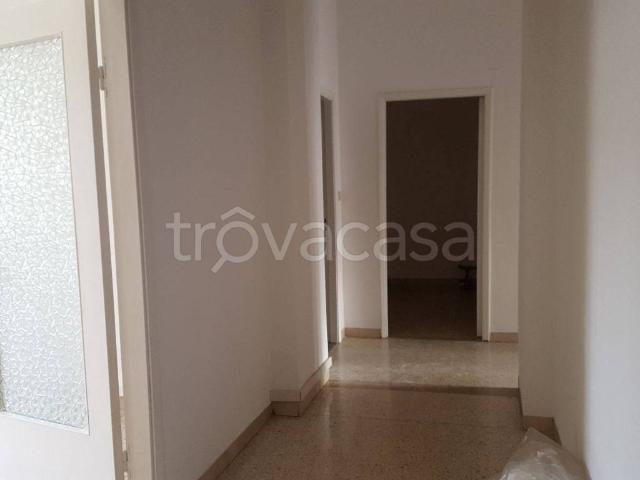 Appartamento in affitto a Cappuccini, Marche