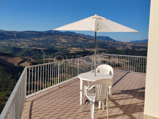 Appartamento in affitto a Cairano, Campania