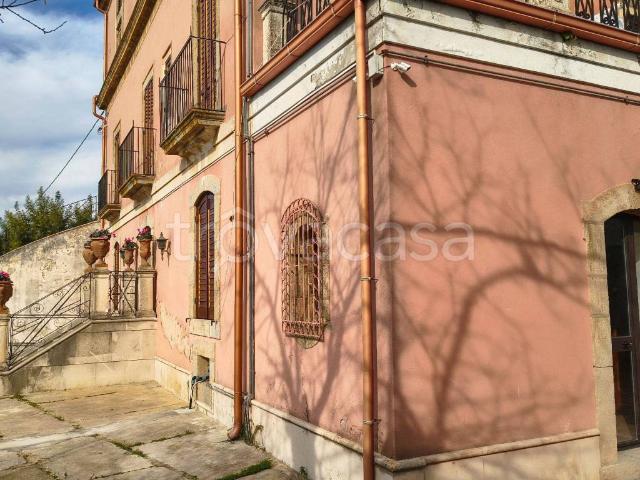 Appartamento in affitto a Caltagirone, Catania