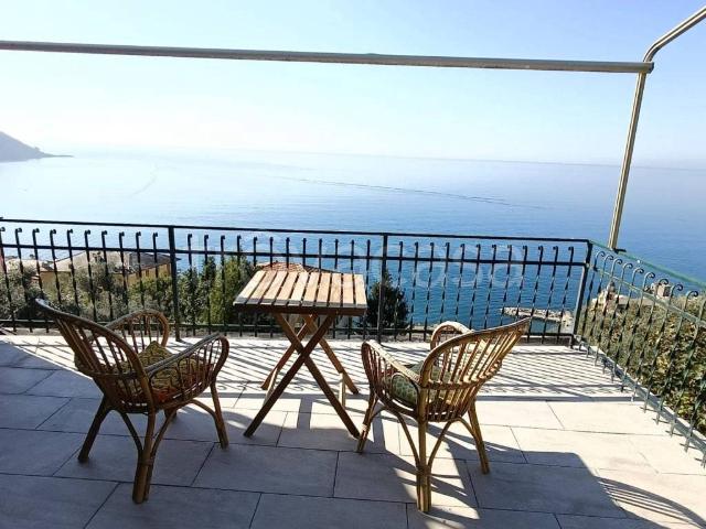 Appartamento in affitto a Case rosse, Camogli