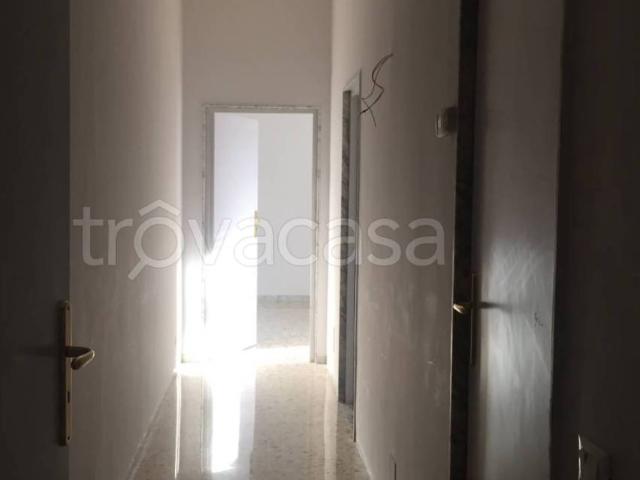Appartamento in affitto a Canosa di Puglia, Barletta-Andria-Trani