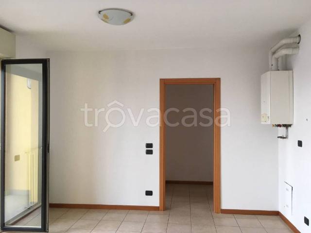 Appartamento in affitto a Cantù, Lombardia