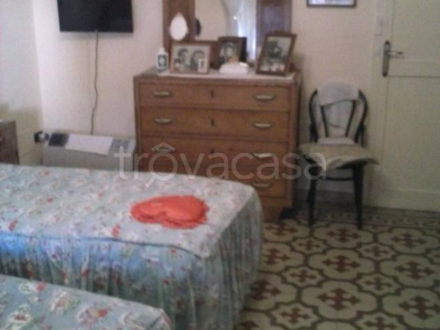 Appartamento in affitto a Fabbrica, Carrara