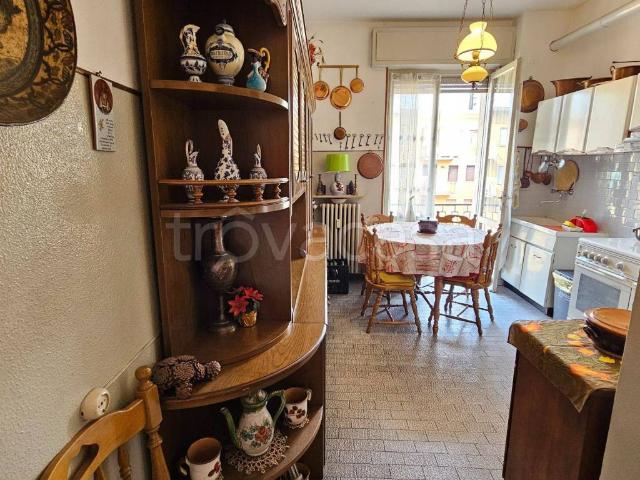 Appartamento in affitto a Casteggio, Pavia