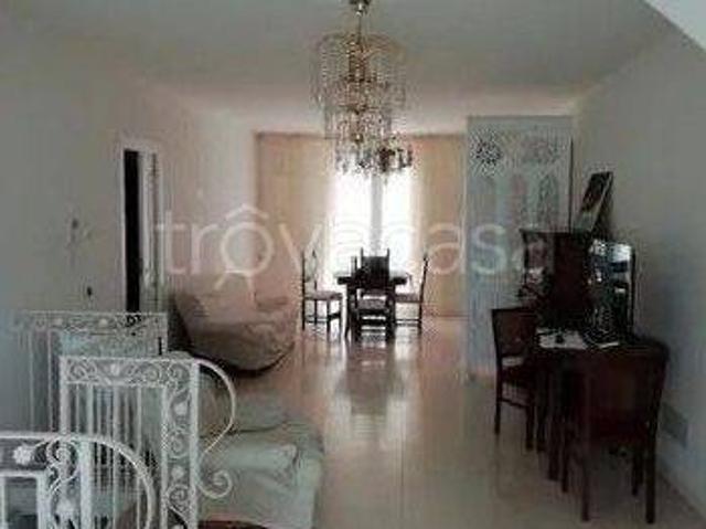 Appartamento in affitto a Tresinaro - Secchia, Re
