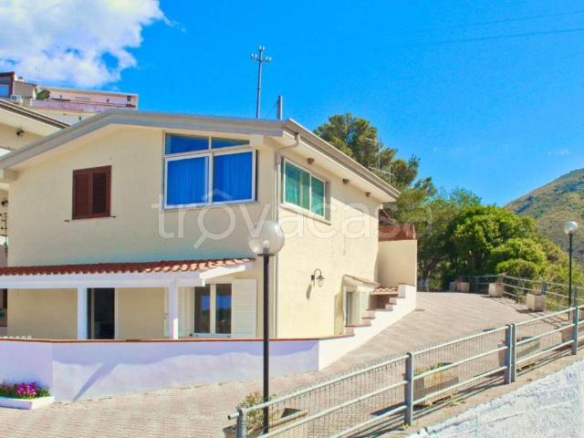 Appartamento in affitto a Centola, Campania