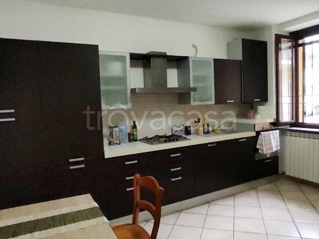 Appartamento in affitto a Cislago, Lombardia