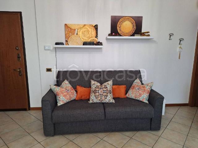 Appartamento in affitto a Cislago, Lombardia