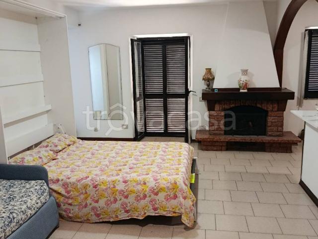 Appartamento in affitto a Baronia, Colico