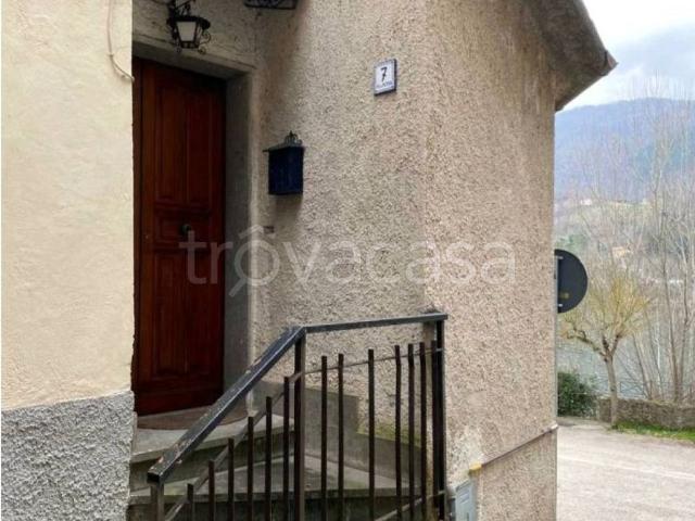 Appartamento in affitto a Colle Di Tora, Lazio