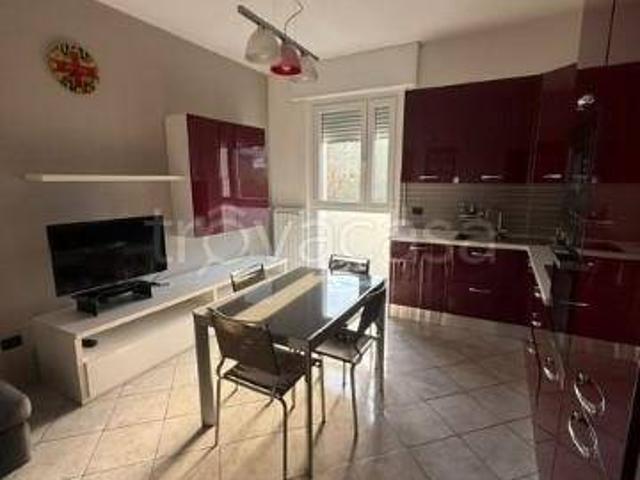 Appartamento in affitto a Caserme, Como