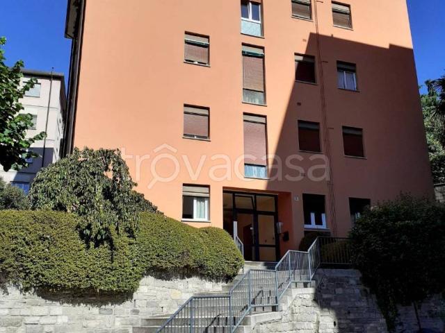 Appartamento in affitto a Sagnino, Como