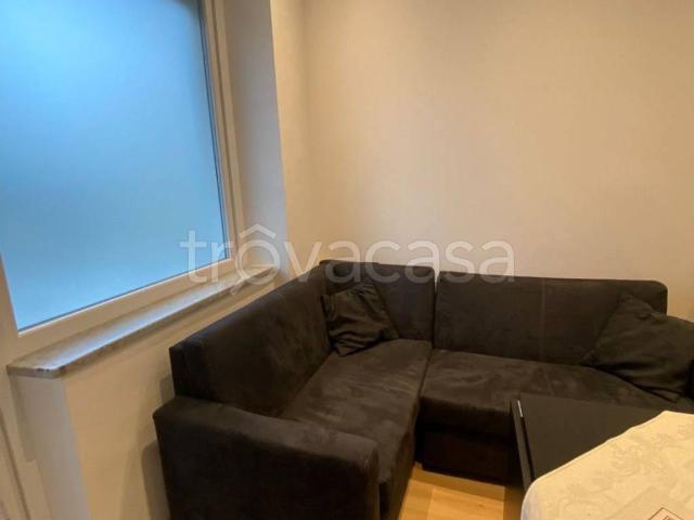 Appartamento in affitto a Caserme, Como