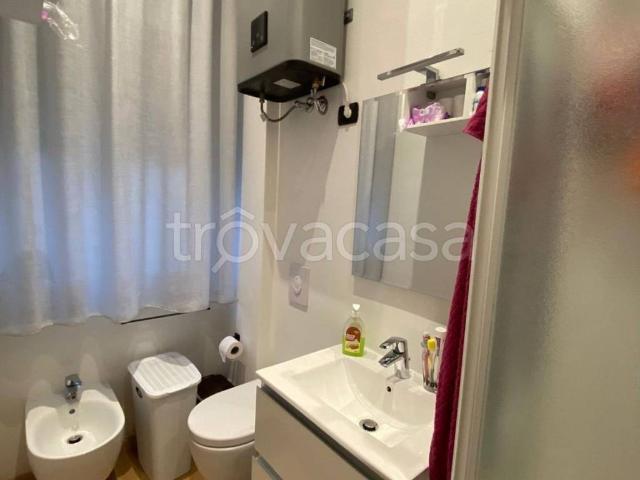 Appartamento in affitto a Caserme, Como