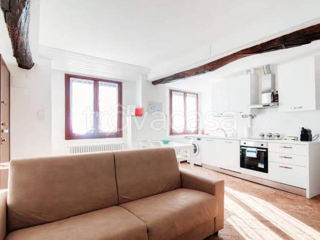 Appartamento in affitto a San Bartolomeo, Como
