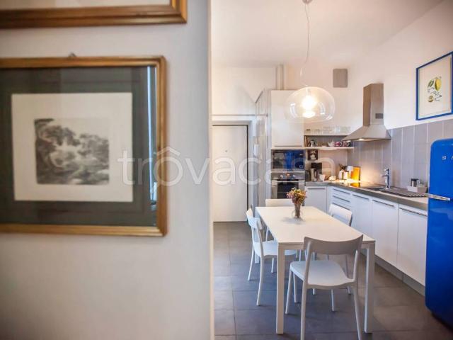 Appartamento in affitto a Borgovico, Como