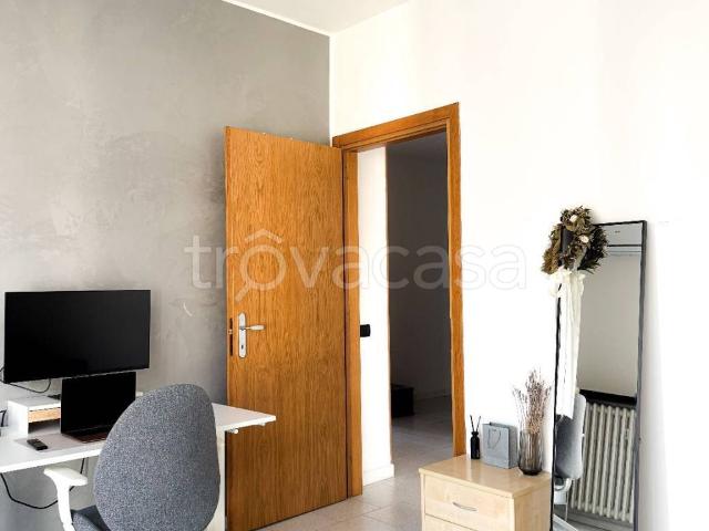 Appartamento in affitto a Sagnino, Como
