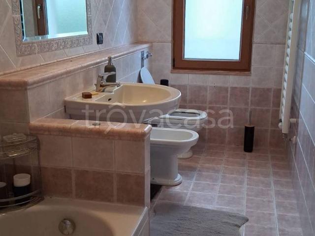 Appartamento in affitto a Molinetto di Lorenteggio, Corsico