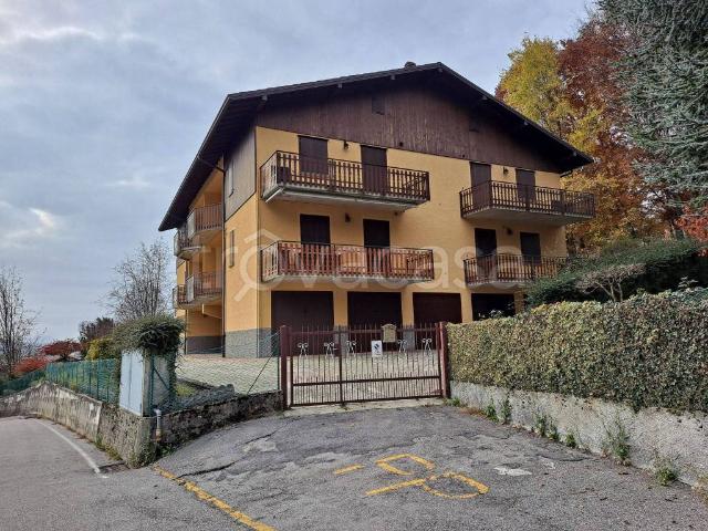 Appartamento in affitto a Comunità Montana della Valle Brembana, Costa Di Serina