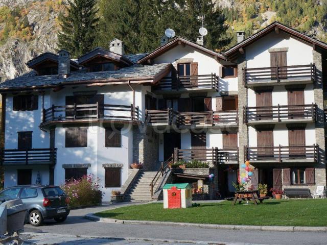 Appartamento in affitto a Villair Desot, Courmayeur