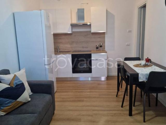 Appartamento in affitto a Desenzano Del Garda, Lombardia