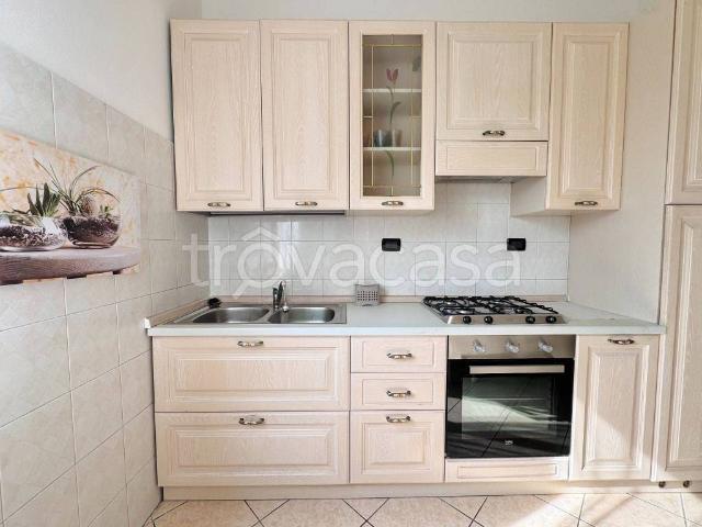 Appartamento in affitto a Desenzano Del Garda, Lombardia