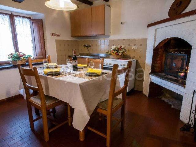 Appartamento in affitto a Dicomano, Toscana