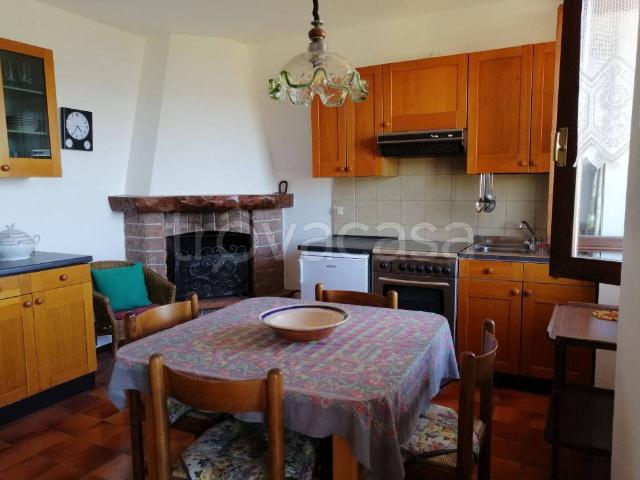 Appartamento in affitto a Comunità Montana della Valle Brembana, Dossena