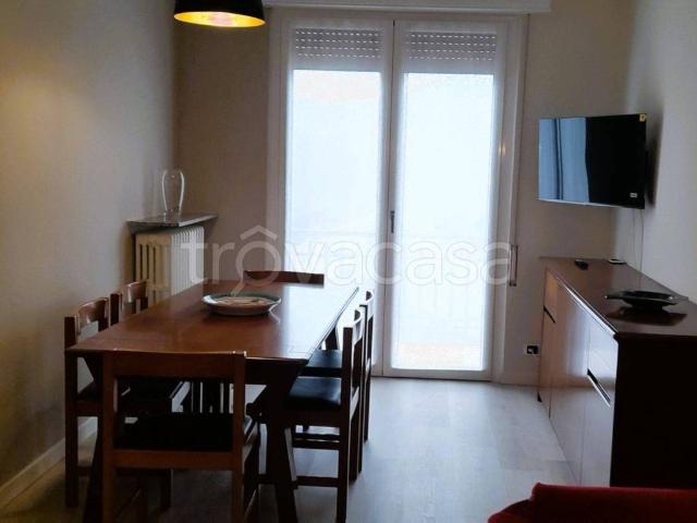 Appartamento in affitto a Esino Lario, Lombardia