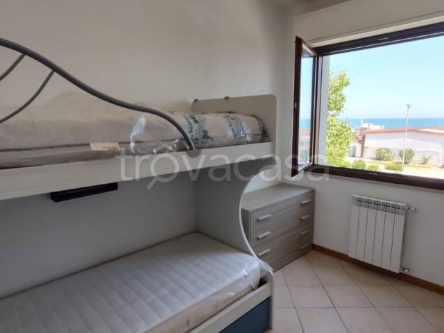 Appartamento in affitto a Torrette, Marche
