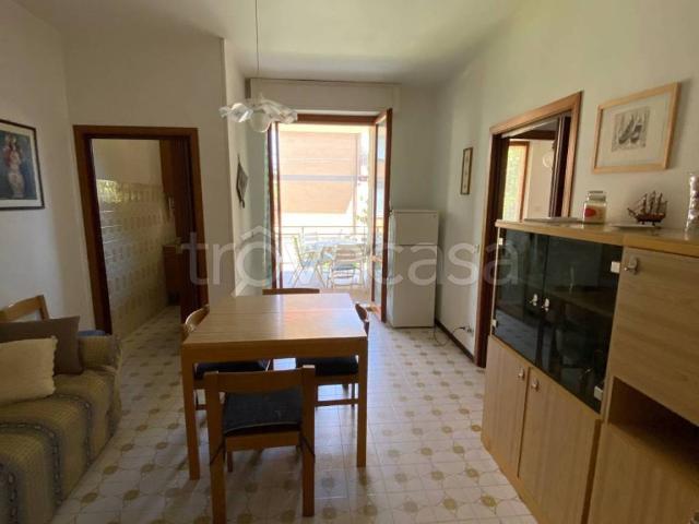Appartamento in affitto a Casabianca, Marche
