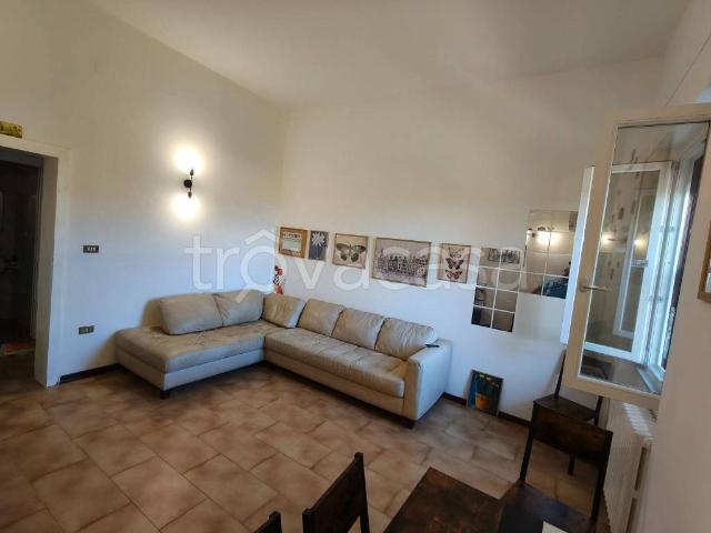 Appartamento in affitto a Borroni, Foligno