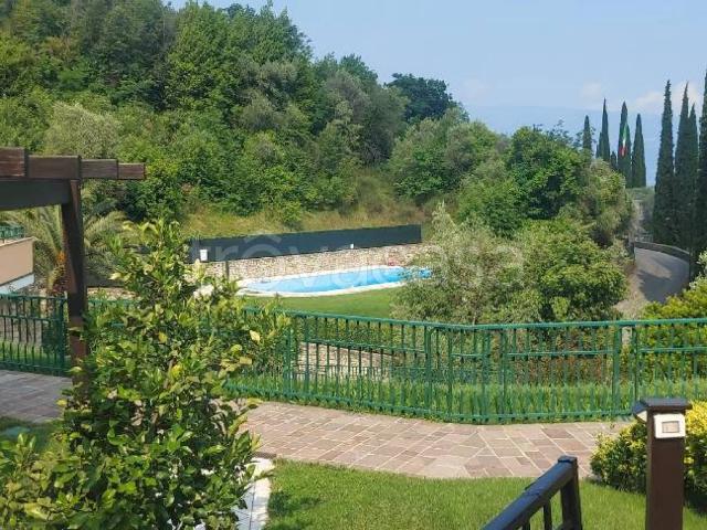 Appartamento in affitto a Comunità Montana Parco Alto Garda bresciano, Gardone Riviera