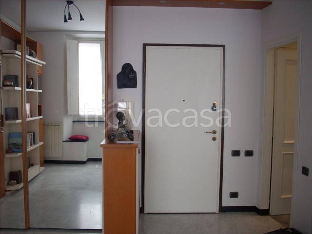 Appartamento in affitto a Centro Est, Serra Riccò