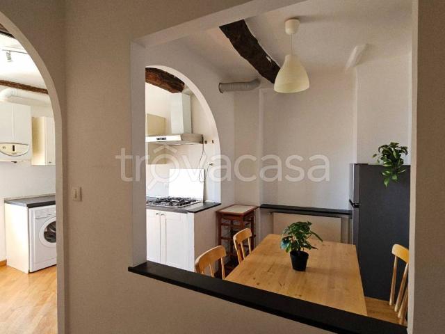 Appartamento in affitto a Levante, Serra Riccò