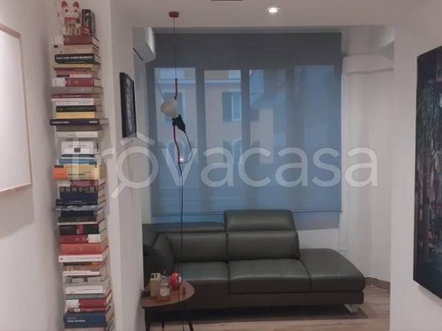 Appartamento in affitto a Centro Est, Serra Riccò