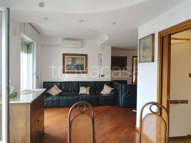 Appartamento in affitto a Bassa Val Bisagno, Serra Riccò