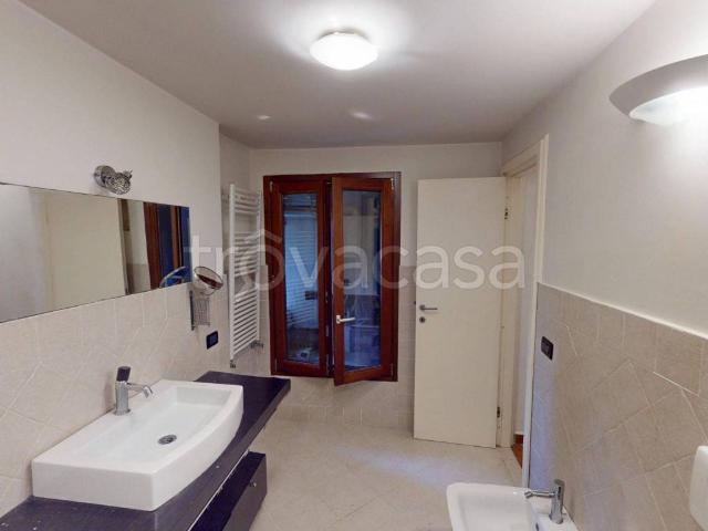 Appartamento in affitto a Bassa Val Bisagno, Serra Riccò