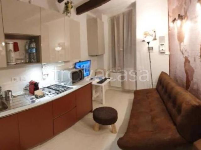 Appartamento in affitto a Centro Est, Serra Riccò