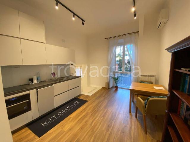 Appartamento in affitto a Levante, Serra Riccò