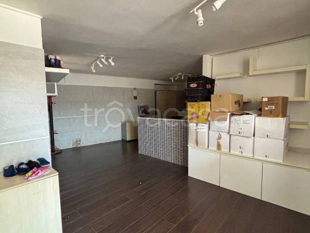 Appartamento in affitto a Colli di Enea, Pomezia
