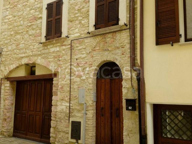 Appartamento in affitto a Gualdo Tadino, Umbria