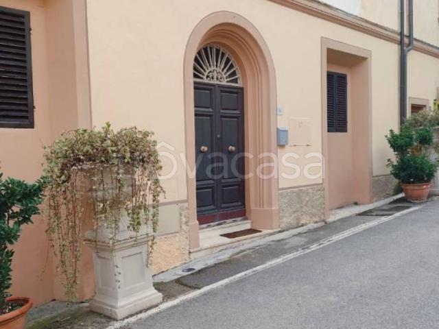 Appartamento in affitto a Lajatico