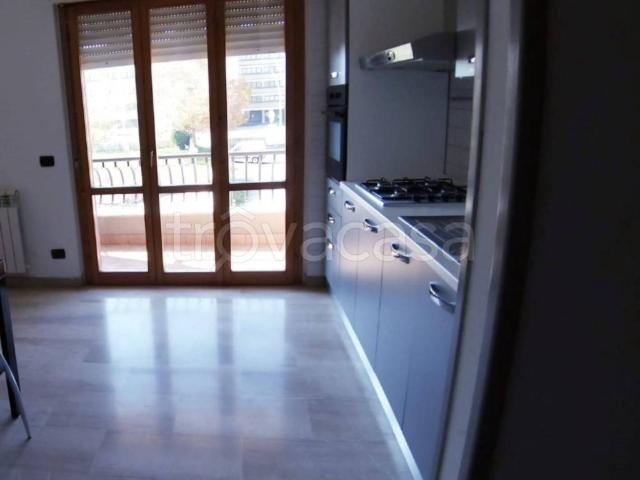 Appartamento in affitto a Nicolosi, Latina