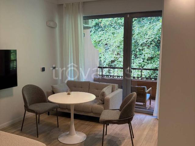 Appartamento in affitto a Villa Lesa, Lesa