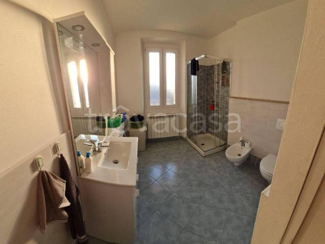 Appartamento in affitto a Luisago, Lombardia