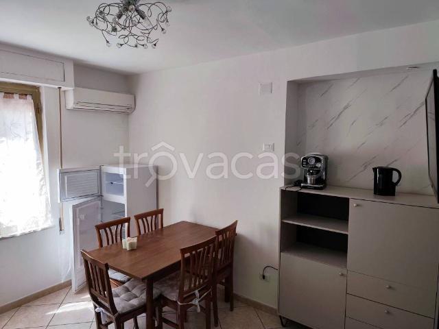 Appartamento in affitto a Maddaloni, Campania