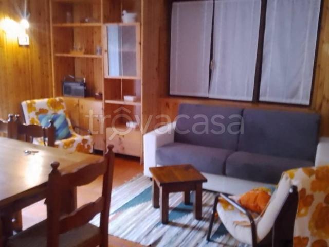 Appartamento in affitto a Margno, Lombardia
