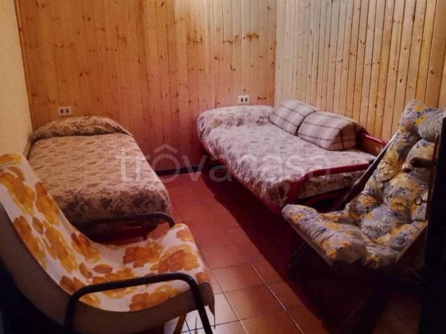 Appartamento in affitto a Margno, Lombardia