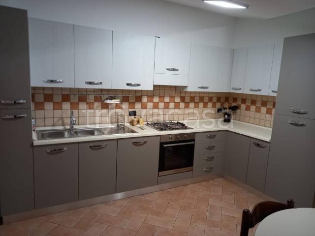 Appartamento in affitto a Marsicovetere, Basilicata